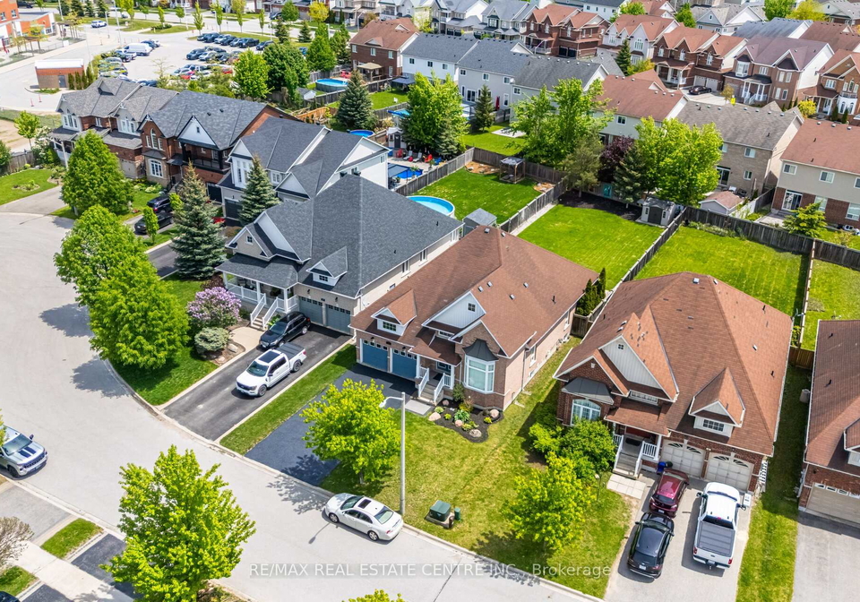 47-regalia-way-barrie-ontario-s12290188