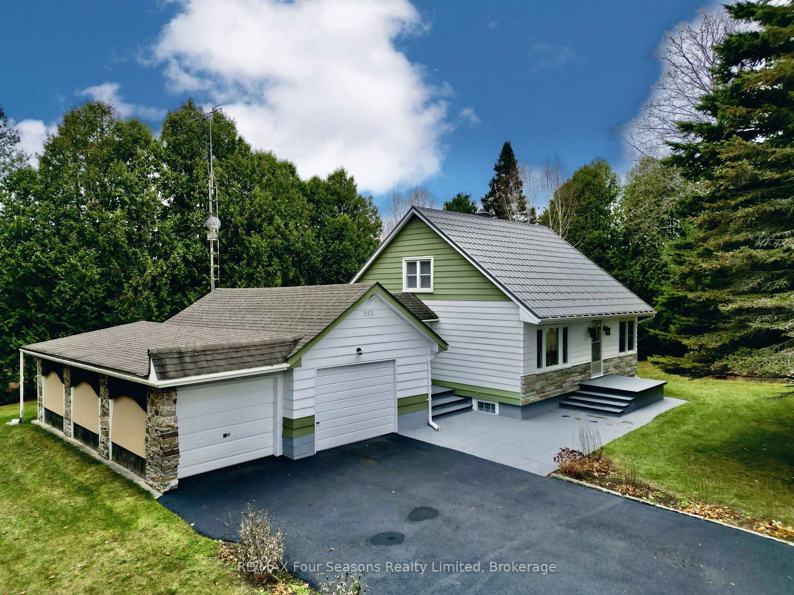 5601-county-road-9-na-clearview-ontario-s12290429