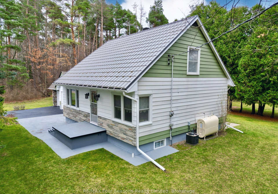 5601-county-road-9-na-clearview-ontario-s12290429