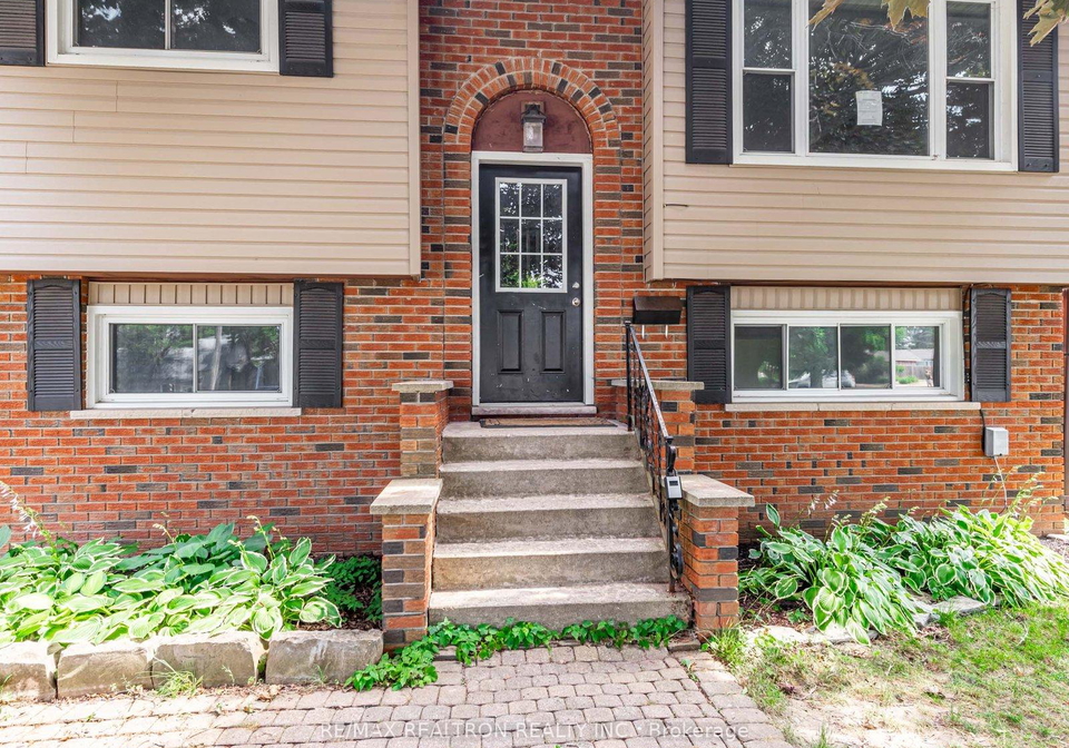 7-lawson-avenue-orillia-ontario-s12291241