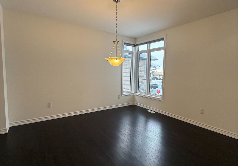 12-rosanne-circle-wasaga-beach-ontario-s12292585