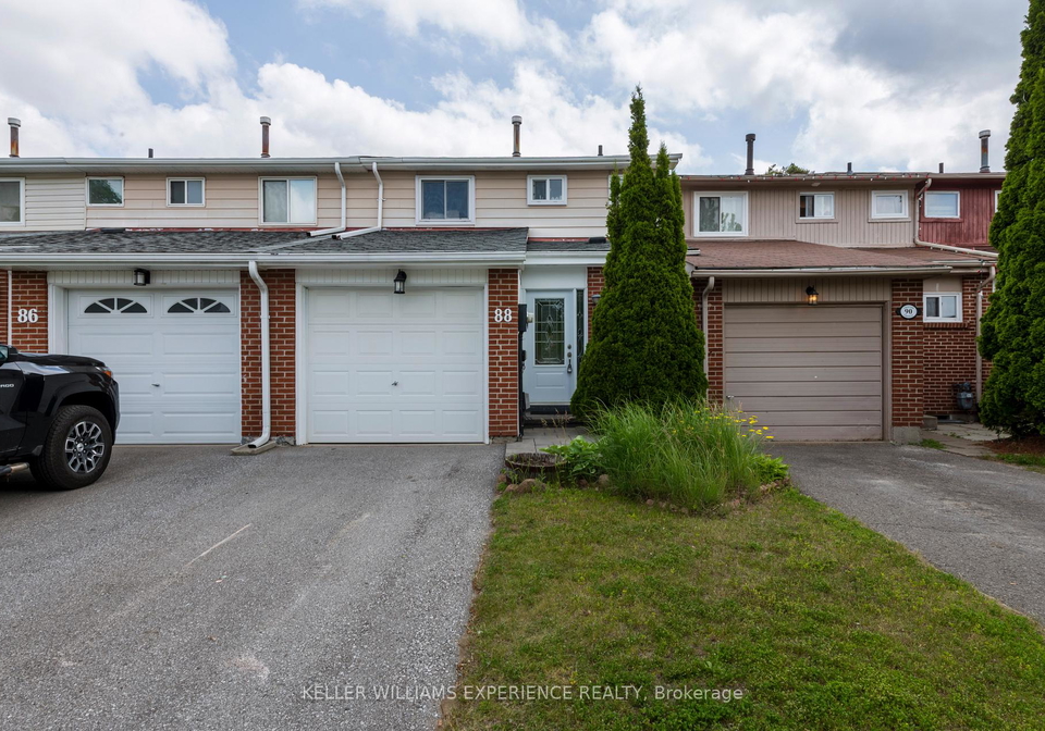 88-chaucer-crescent-barrie-ontario-s12293128