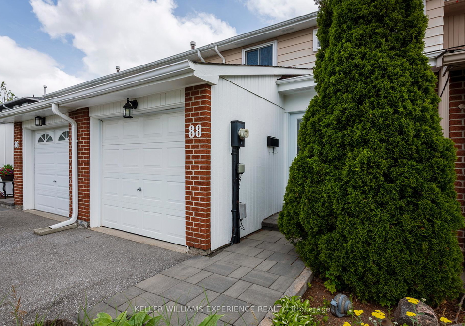 88-chaucer-crescent-barrie-ontario-s12293128
