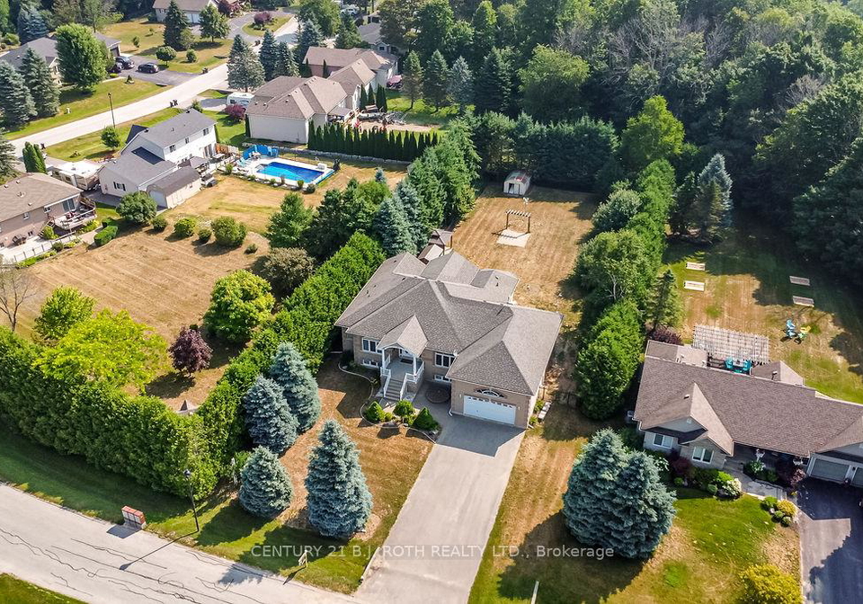 35-club-court-wasaga-beach-ontario-s12293402