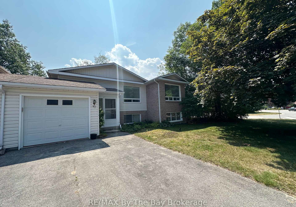 47-dyer-drive-wasaga-beach-ontario-s12293458