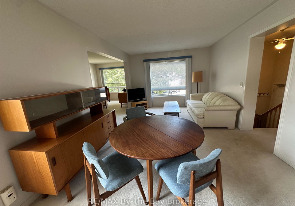 47-dyer-drive-wasaga-beach-ontario-s12293458