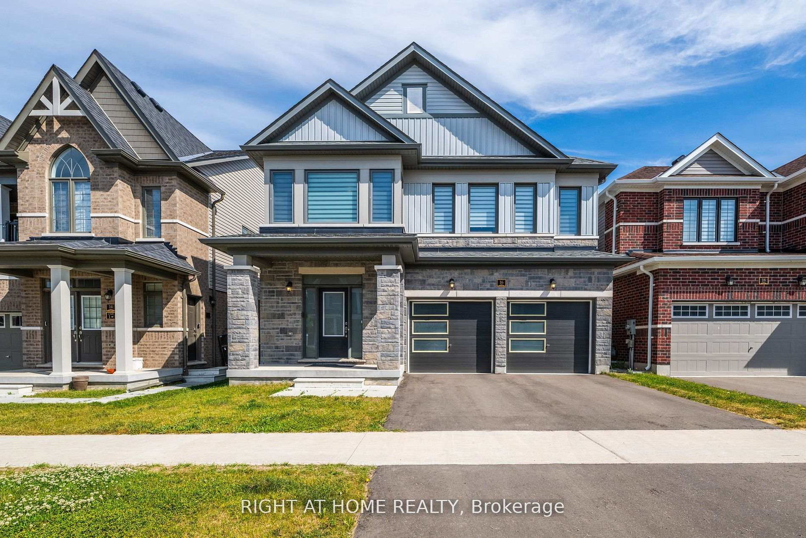 16-valleybrook-road-s-s-barrie-ontario-s12293755