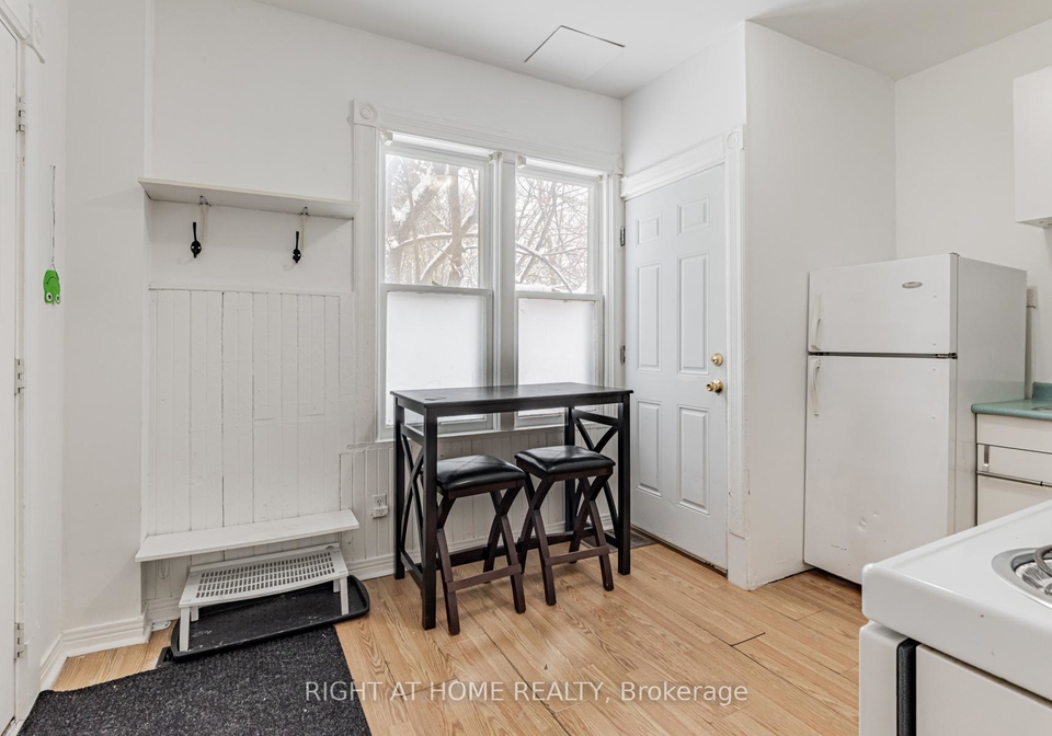 29-peel-street-barrie-ontario-s12295506