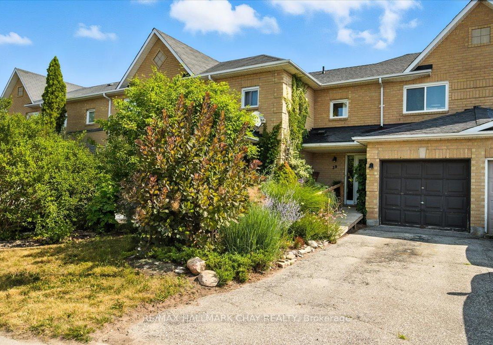 39-lyfytt-crescent-barrie-ontario-s12296079