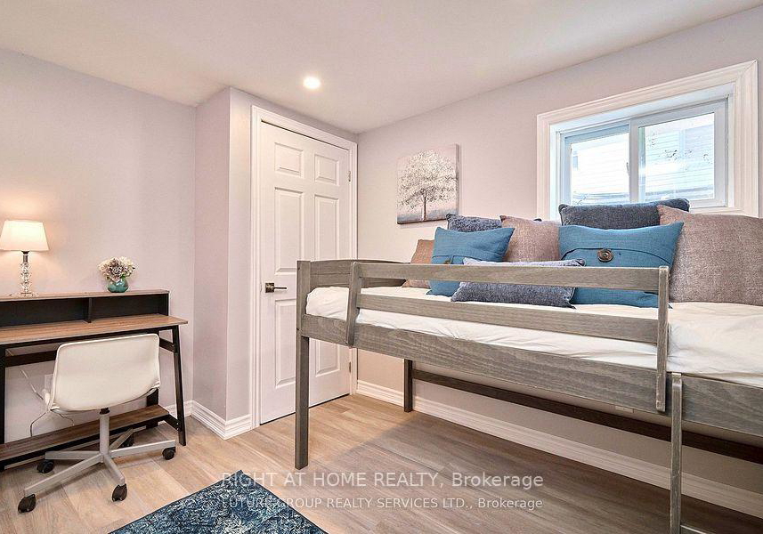 156-peel-street-barrie-ontario-s12296422
