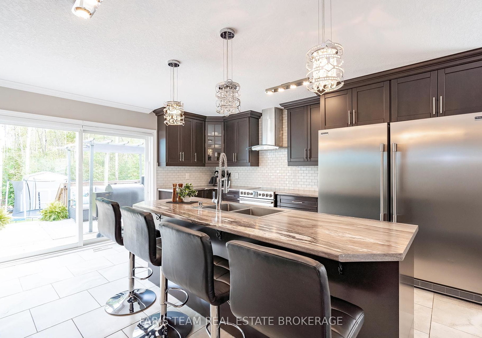 27-marilyn-avenue-s-s-wasaga-beach-ontario-s12297057
