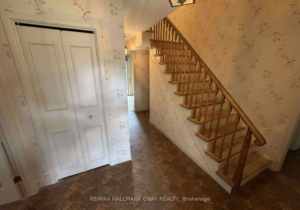 23-cedar-creek-road-springwater-ontario-s12298317