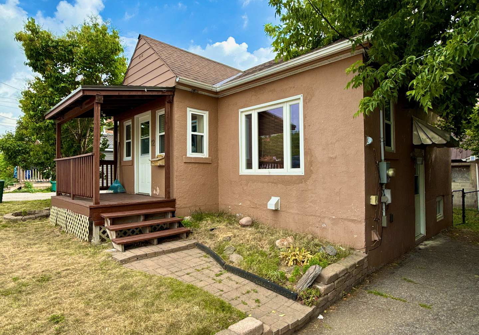 12-dunlop-street-orillia-ontario-s12298961