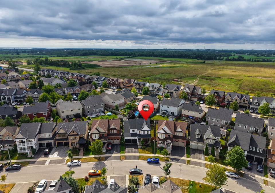 13-counsellor-terrace-barrie-ontario-s12299125