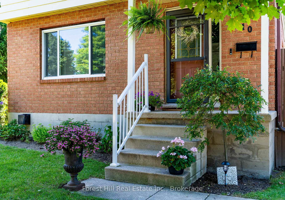 10-leslie-drive-collingwood-ontario-s12299361