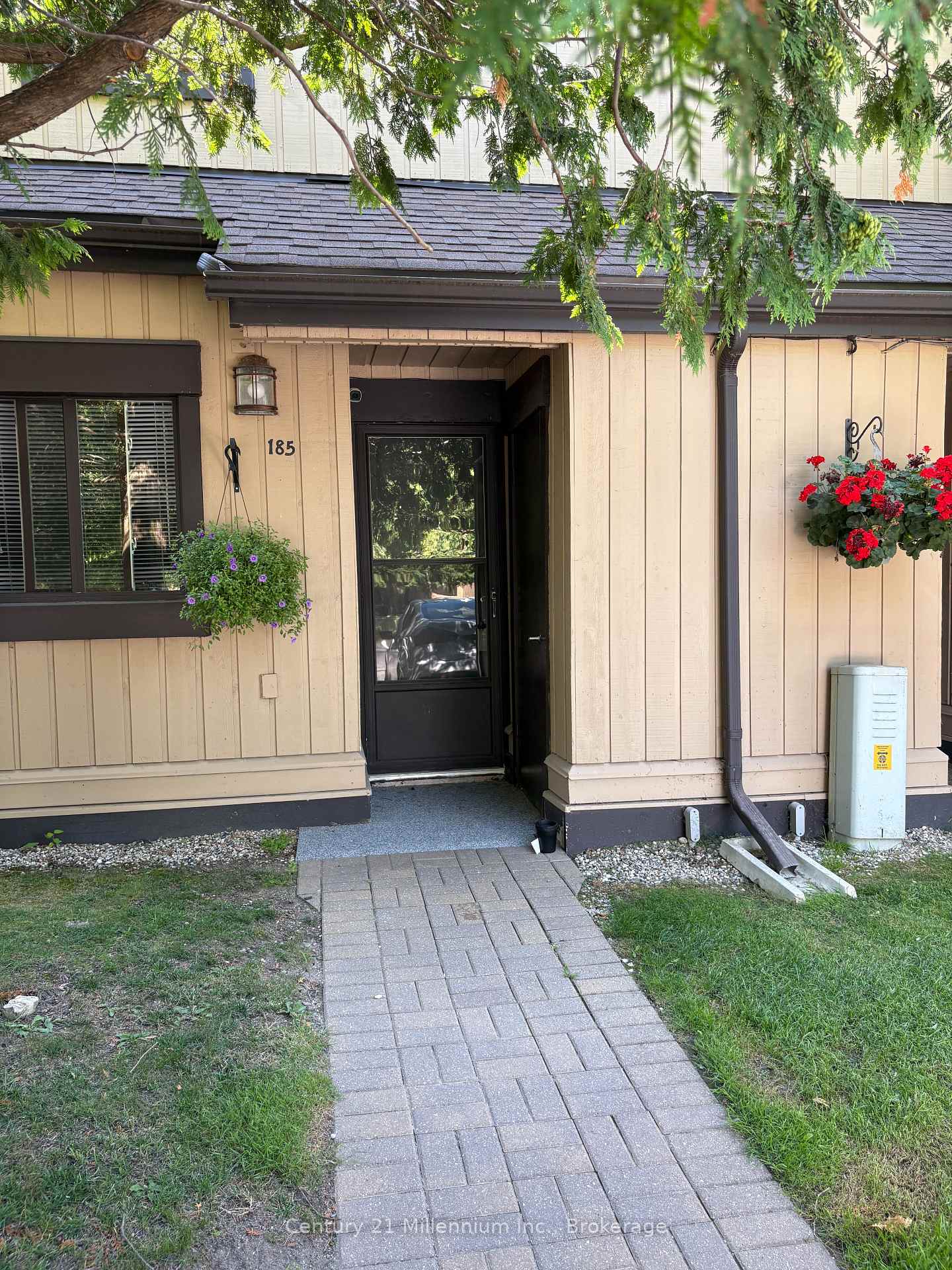 185-escarpment-crescent-collingwood-ontario-s12299788