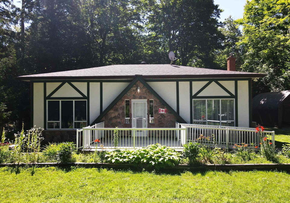 2284-champlain-road-tiny-ontario-s12300304