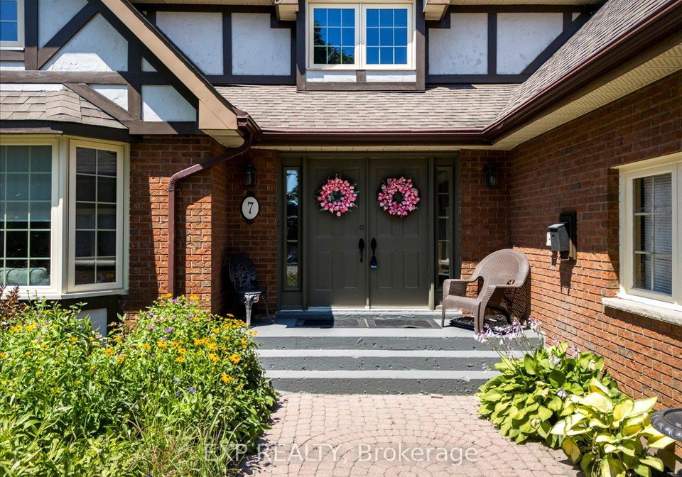 7-white-pine-place-barrie-ontario-s12306675
