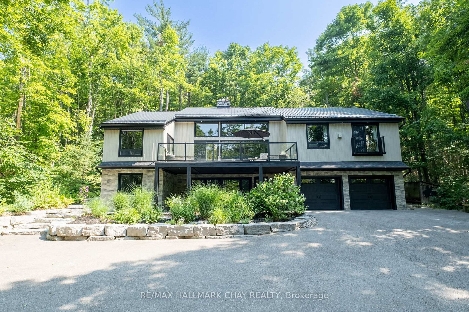 2-pine-spring-na-oro-medonte-ontario-s12307215