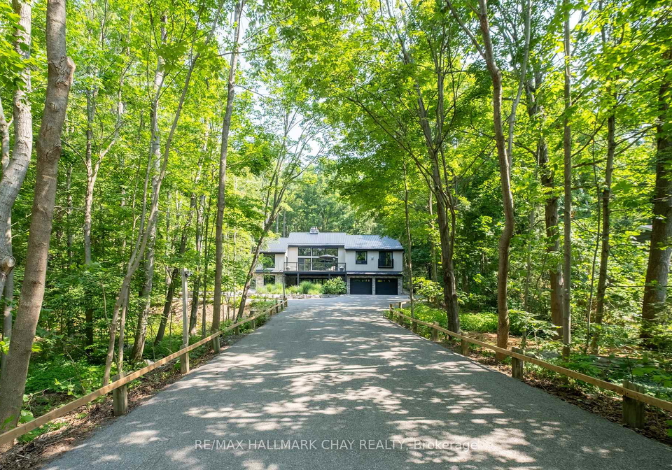 2-pine-spring-na-oro-medonte-ontario-s12307215