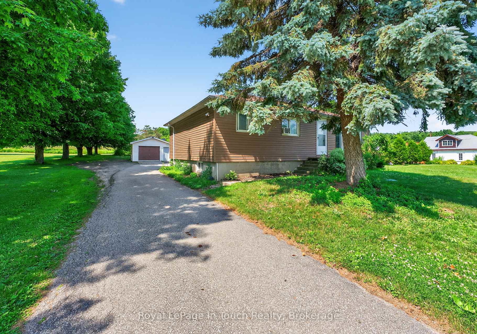 8906-county-road-93-na-midland-ontario-s12307754