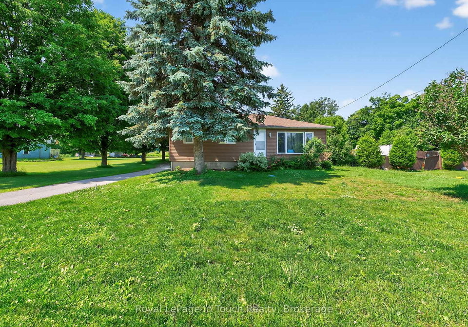 8906-county-road-93-na-midland-ontario-s12307754