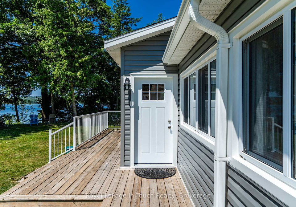 30-lakeshore-road-midland-ontario-s12309051