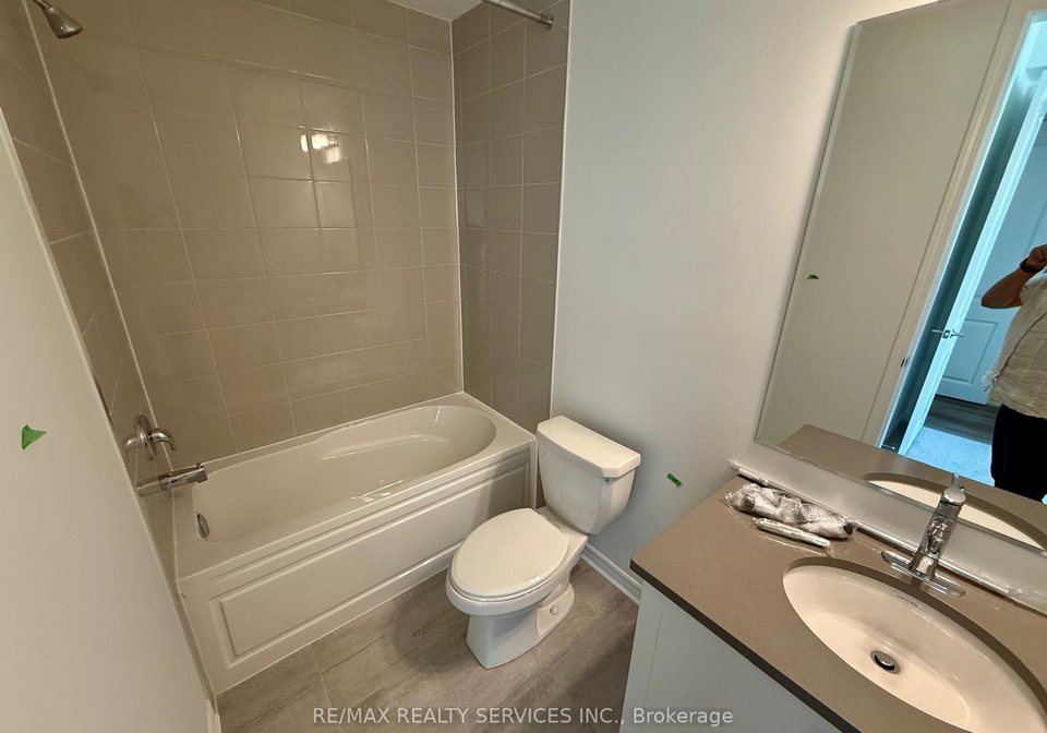 18-pearen-lane-barrie-ontario-s12310919