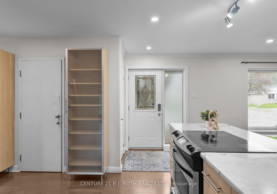 243-wellington-street-e-e-barrie-ontario-s12311765