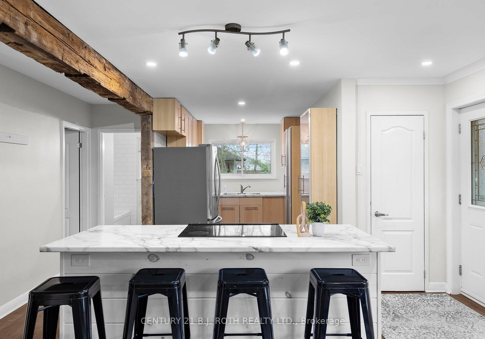 243-wellington-street-e-e-barrie-ontario-s12311765