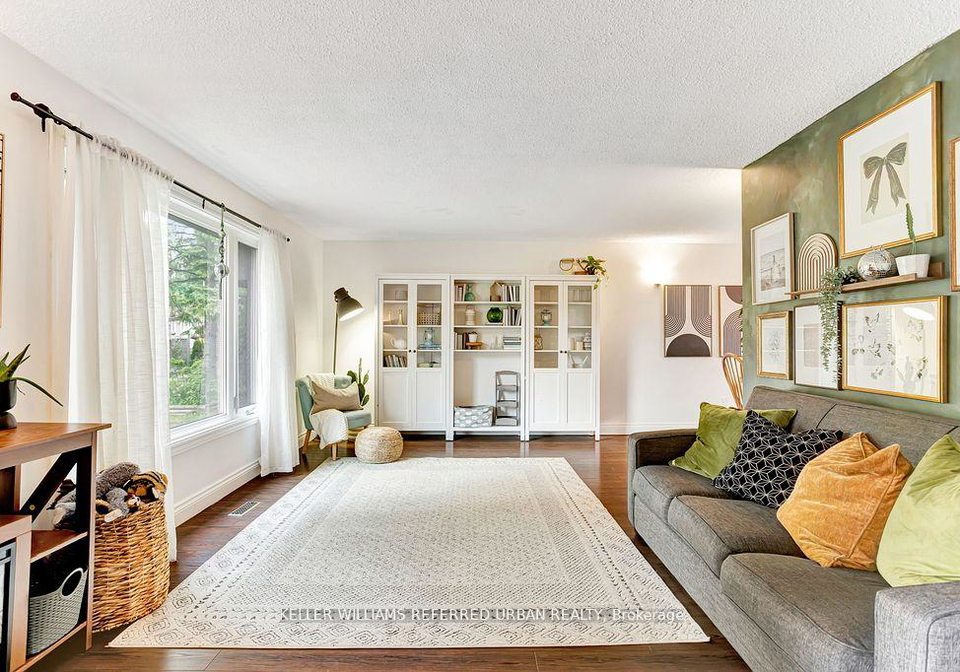 1-birchwood-drive-barrie-ontario-s12312795