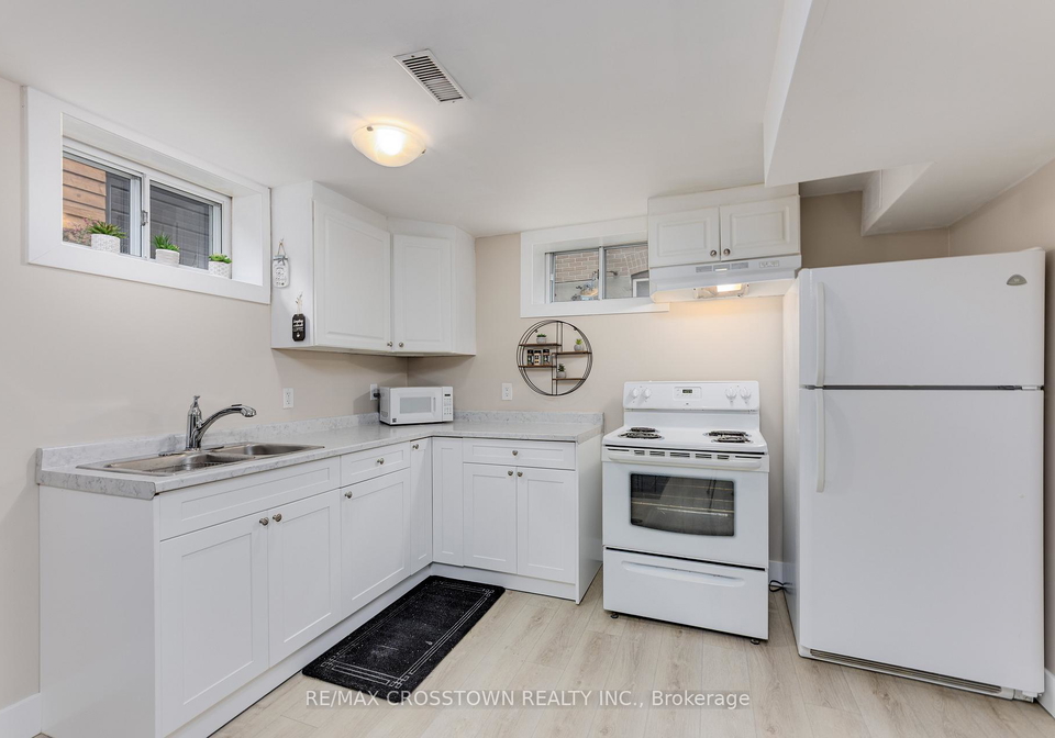6-davidson-street-barrie-ontario-s12312955