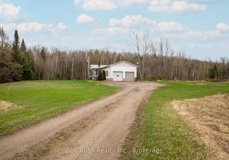 10596-12-highway-oro-medonte-ontario-s12314569