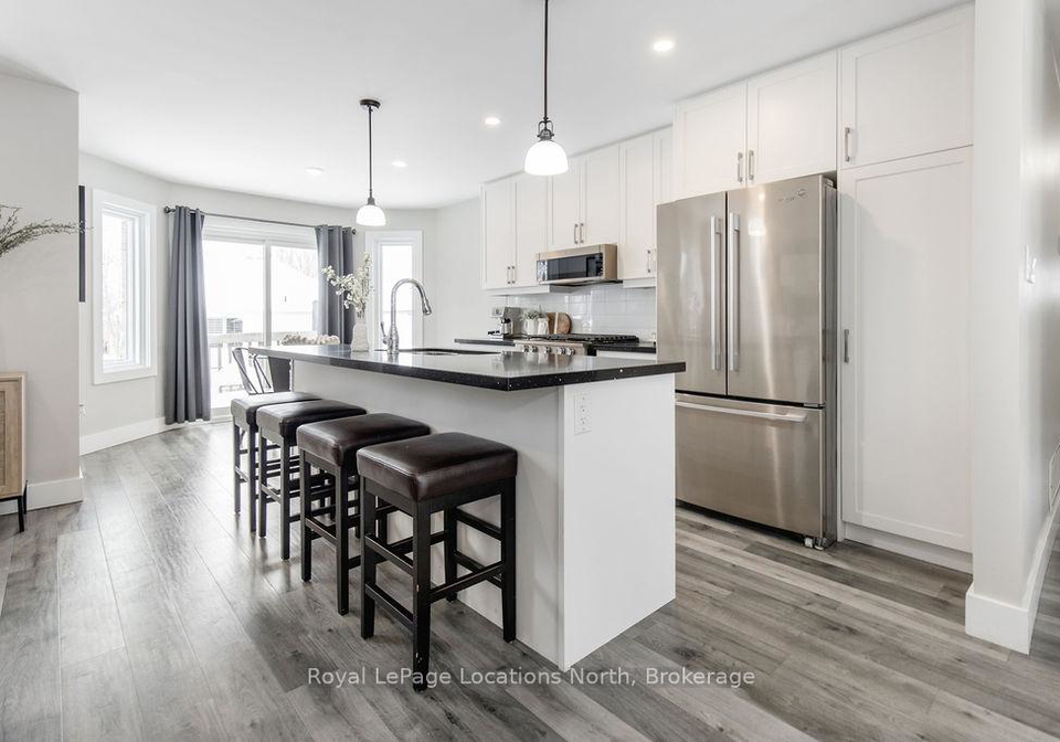 1-timberland-crescent-wasaga-beach-ontario-s12314927