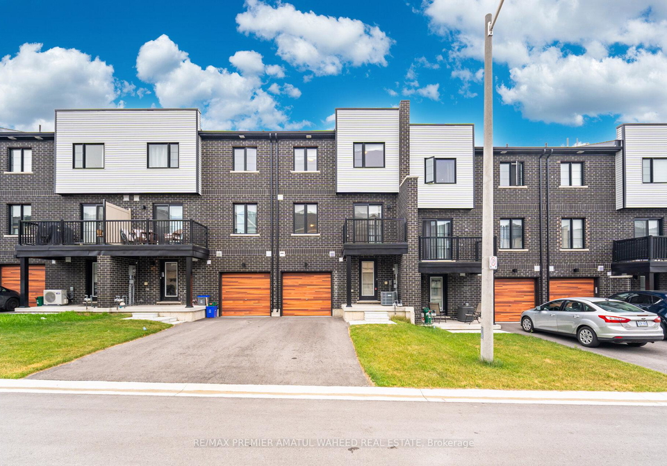23-silo-mews-barrie-ontario-s12315355