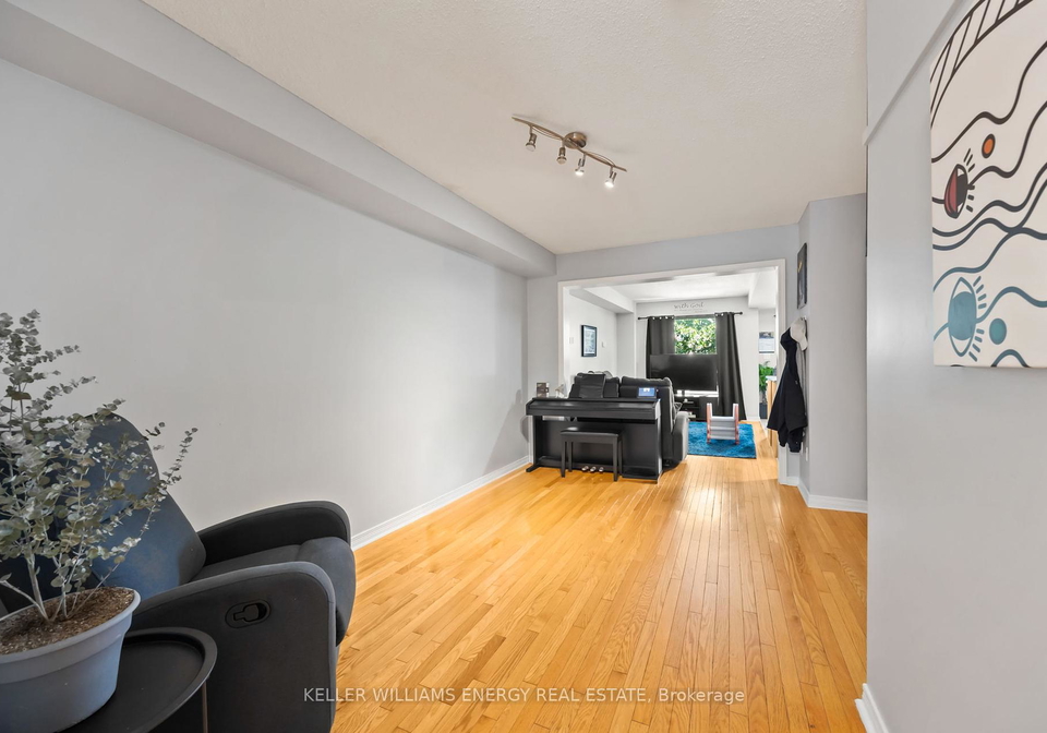 85-winchester-terrace-barrie-ontario-s12316283