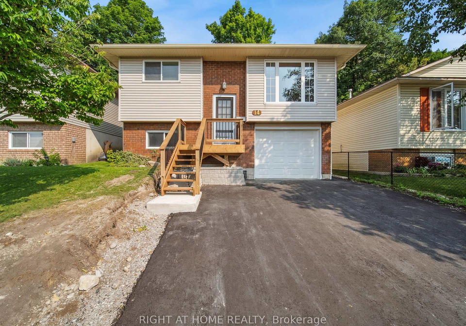 14-christine-upper-place-orillia-ontario-s12316433