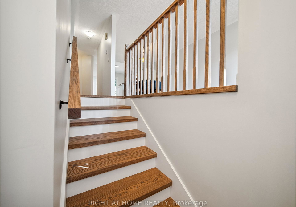14-christine-upper-place-orillia-ontario-s12316433