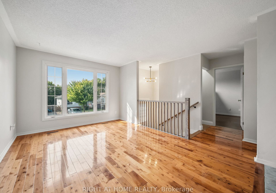 14-christine-upper-place-orillia-ontario-s12316433