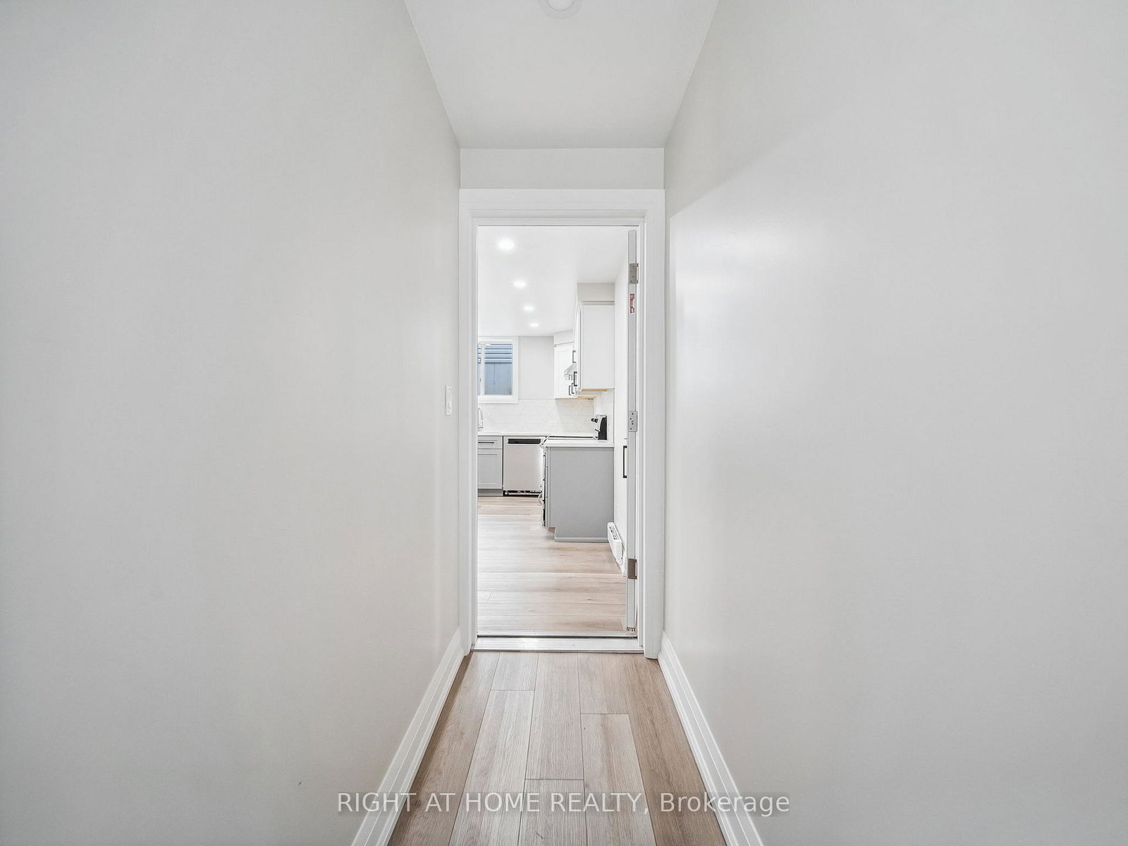14-christine-lower-place-orillia-ontario-s12316437