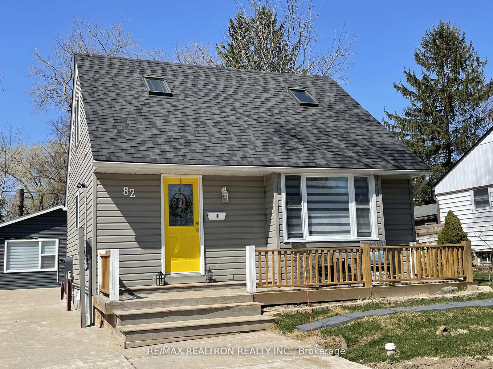 8gunn-street-barrie-ontario-s12318387