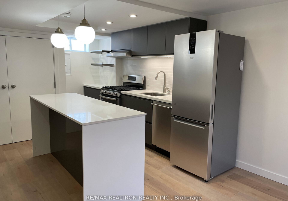 8gunn-street-barrie-ontario-s12318387