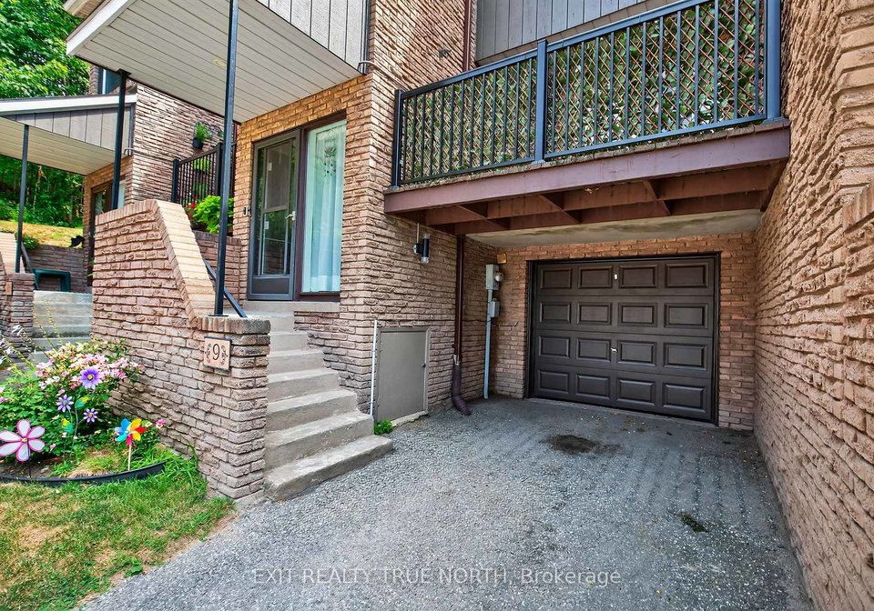 17-st-vincent-street-barrie-ontario-s12319295