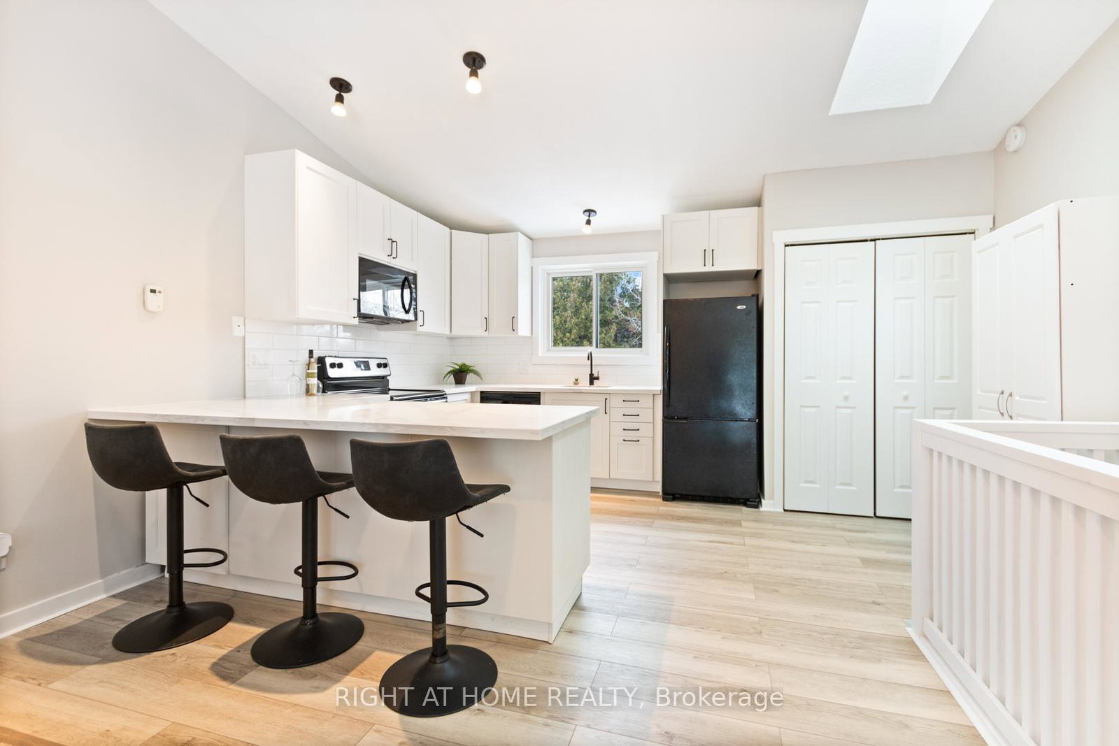 403-12-dawson-drive-collingwood-ontario-s12321385