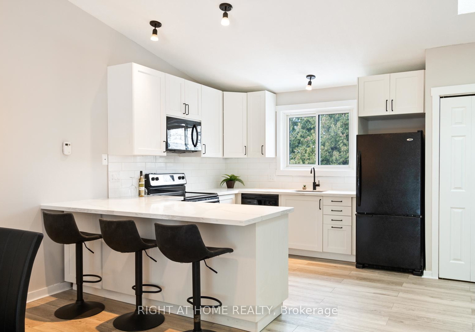 403-12-dawson-drive-collingwood-ontario-s12321385