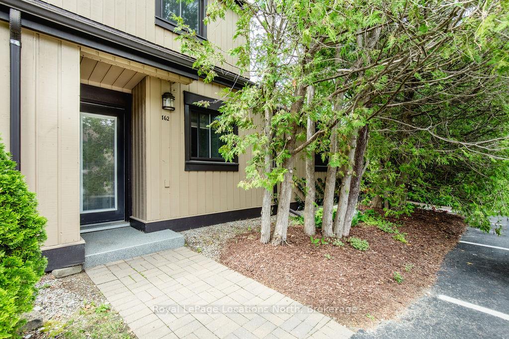 162-escarpment-crescent-collingwood-ontario-s12322518