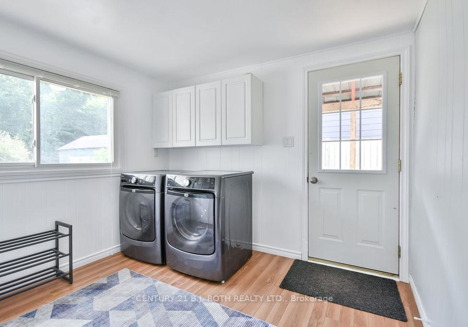 17-park-street-penetanguishene-ontario-s12325936
