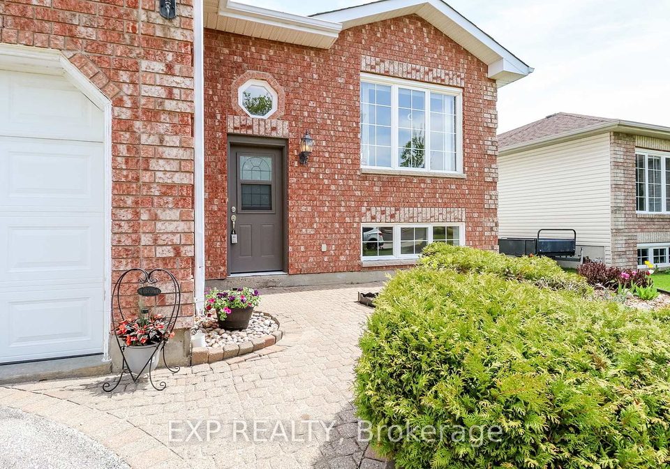 13-oshaughnessy-crescent-barrie-ontario-s12326363