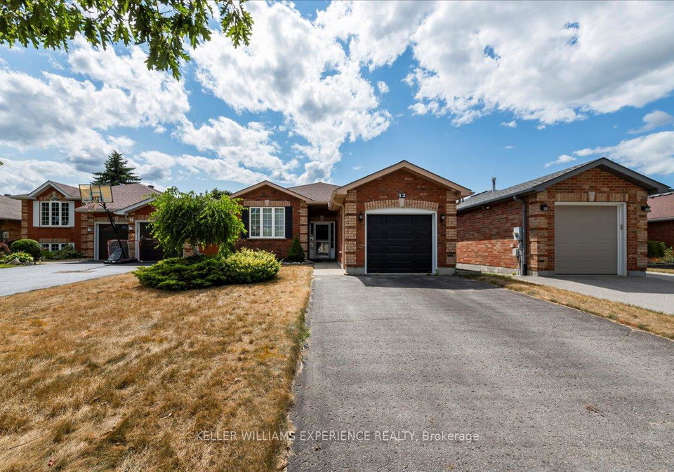 12-revelstoke-court-barrie-ontario-s12327068