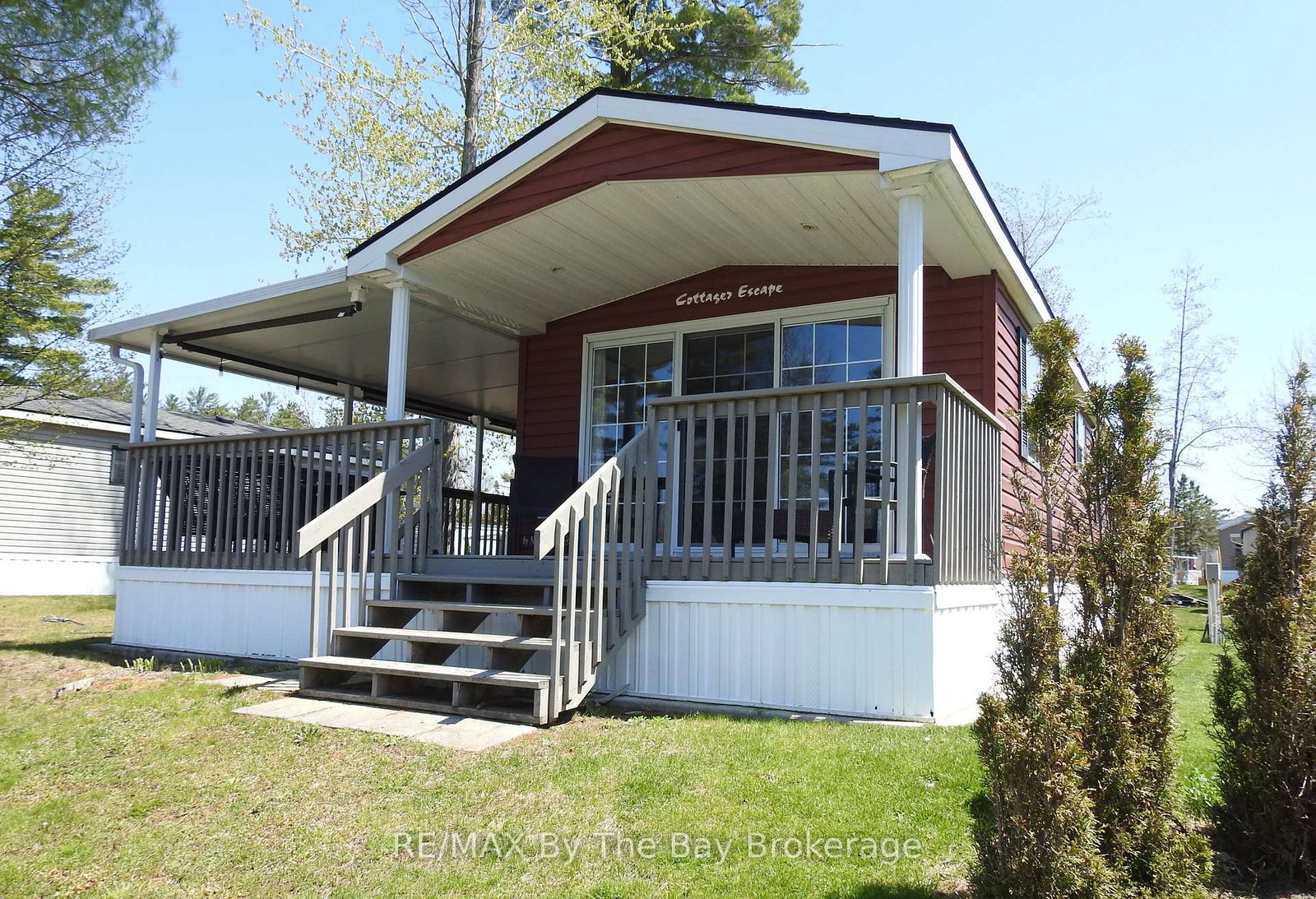 10-chipewa-trail-wasaga-beach-ontario-s12327134